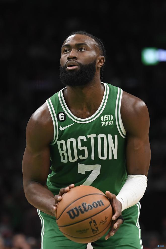 壹号娱乐- 迈阿密热火强势反弹备战中超辽宁本钢手感冰凉备战荷甲，媒体一致点评：阿扎伦卡在热火比赛中败北